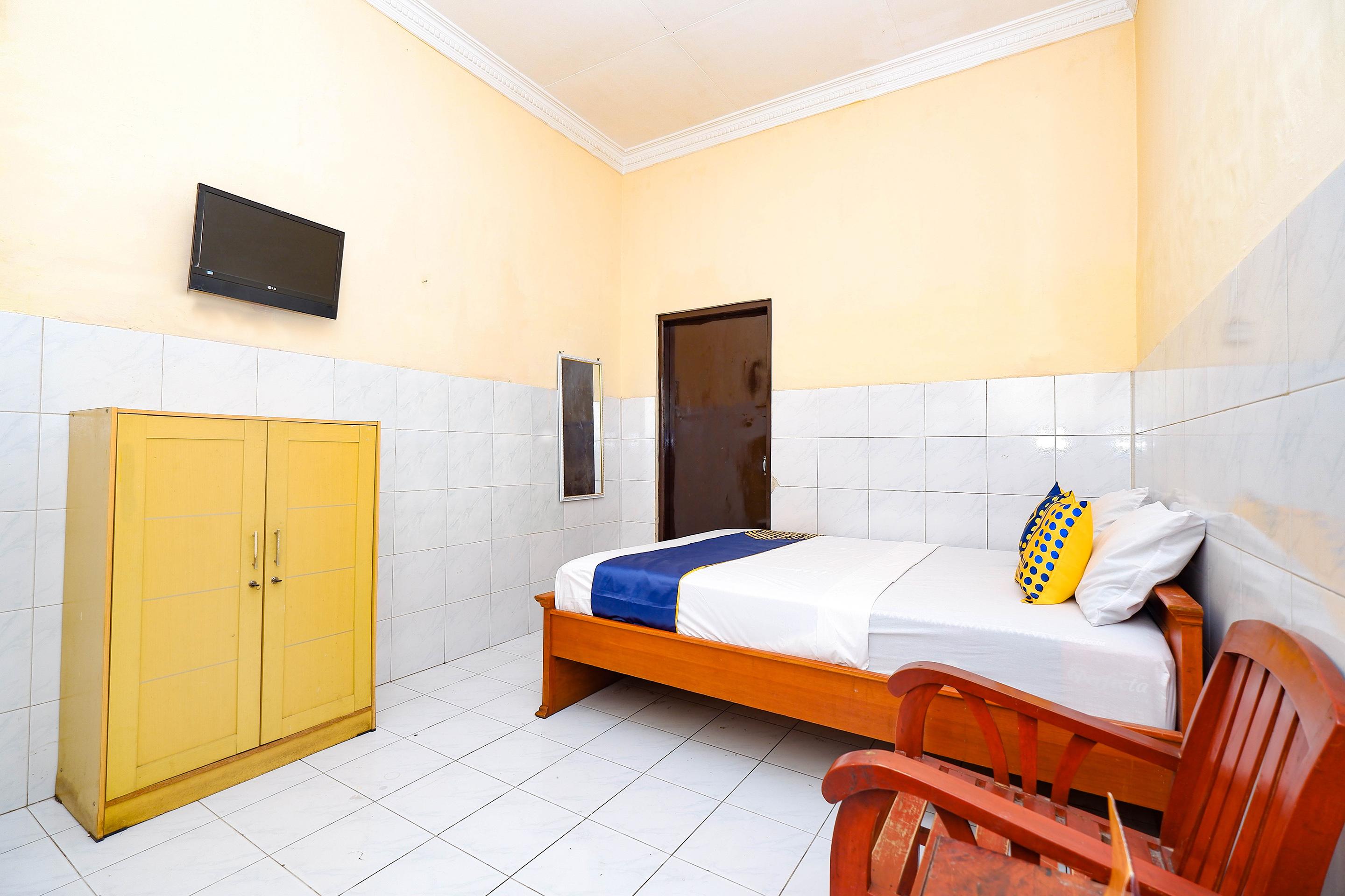 Spot On 2011 Hotel Mekar Sari Surakarta  Luaran gambar