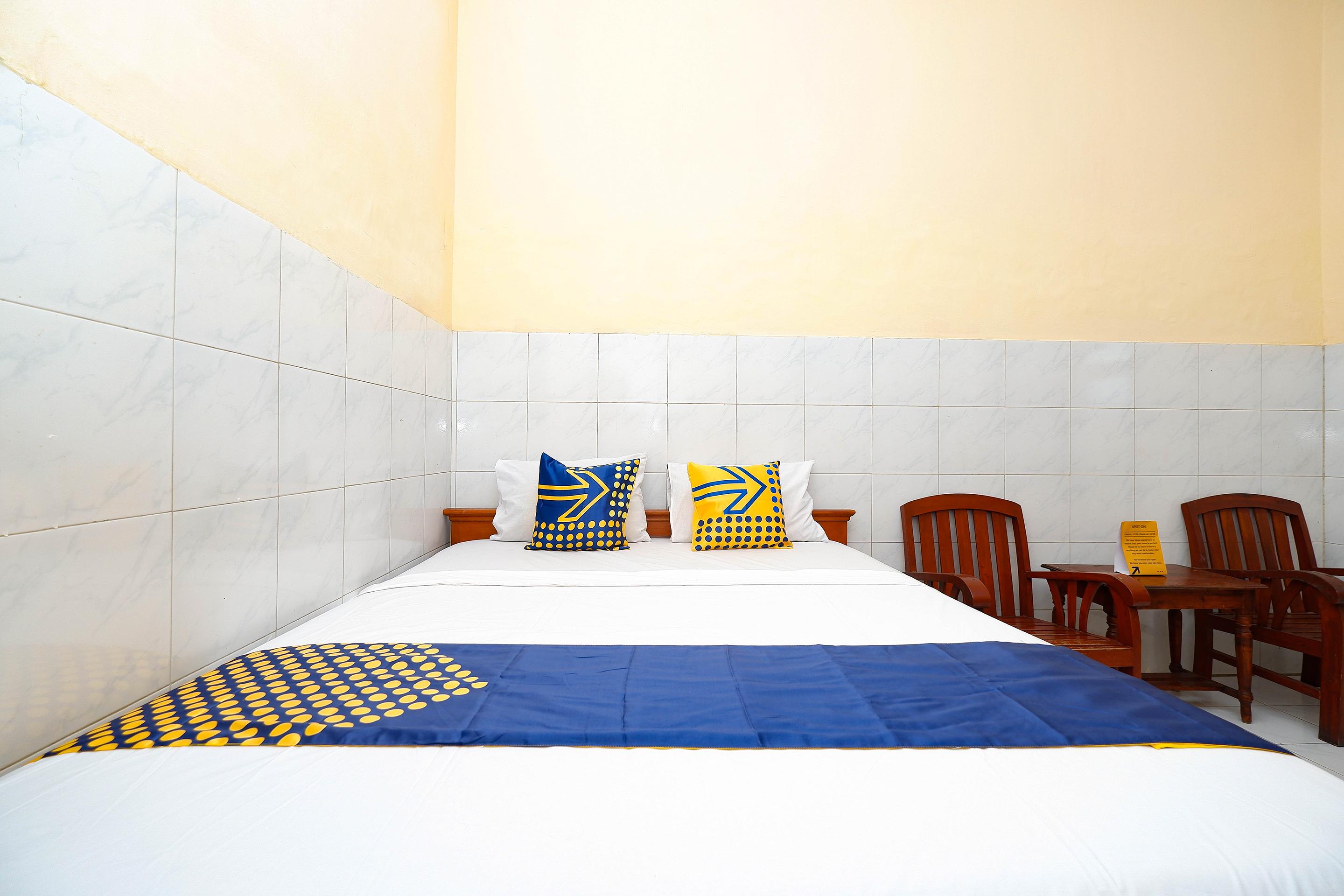 Spot On 2011 Hotel Mekar Sari Surakarta  Luaran gambar